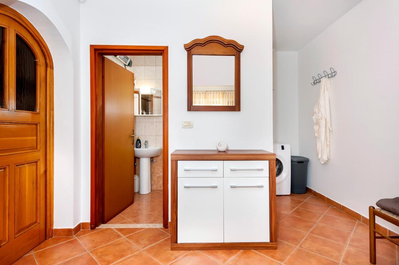 House Ulika Apartment Bale Bagian luar foto